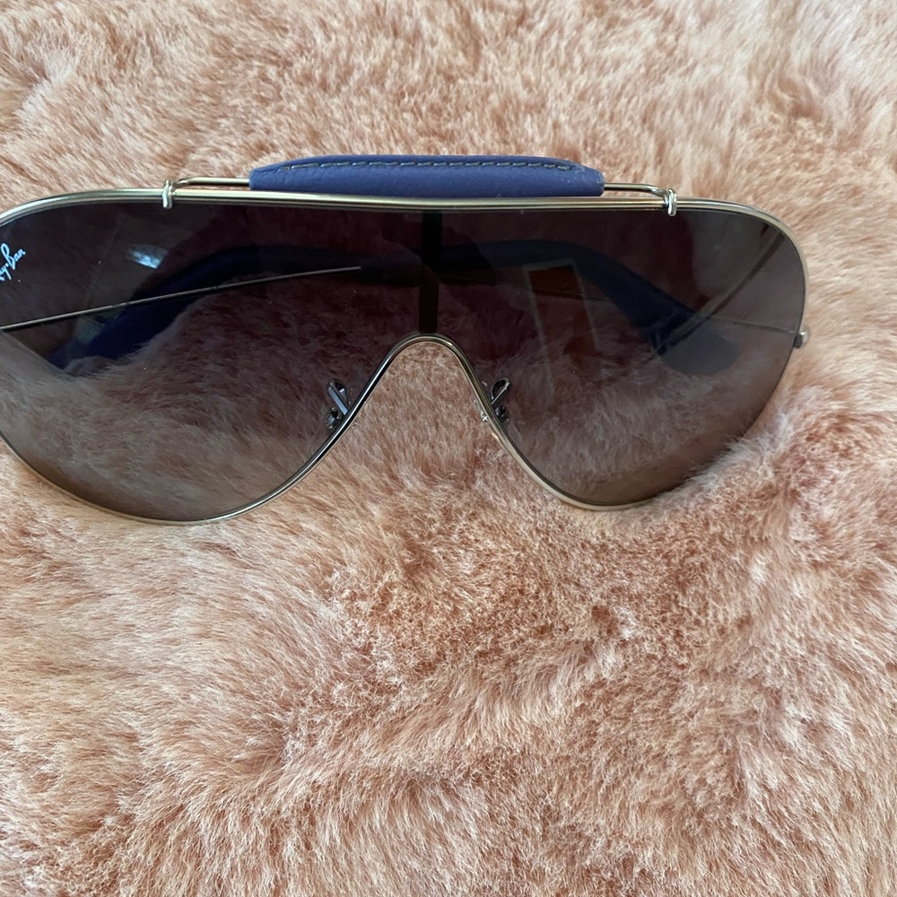 Ray ban aviator glasses